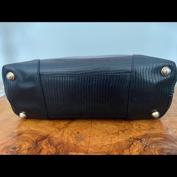 Bottega Veneta Vintage Black Lizard-Embossed Leather Tote - Picture 4 of 10